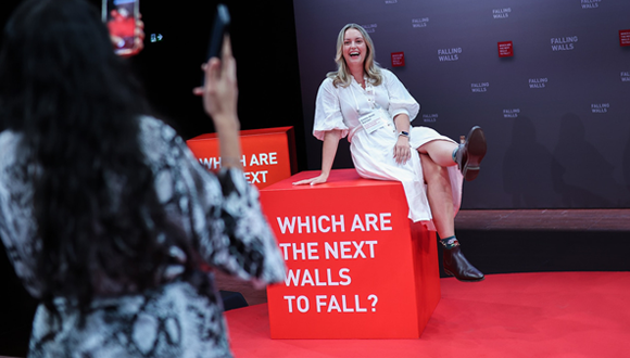 Falling Walls Lab מגיעים לתל אביב! בואו להציג את הרעיון המהפכני שלכם.ן 